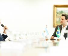 Corredor bioceânico é tema de encontro com embaixador da Argentina