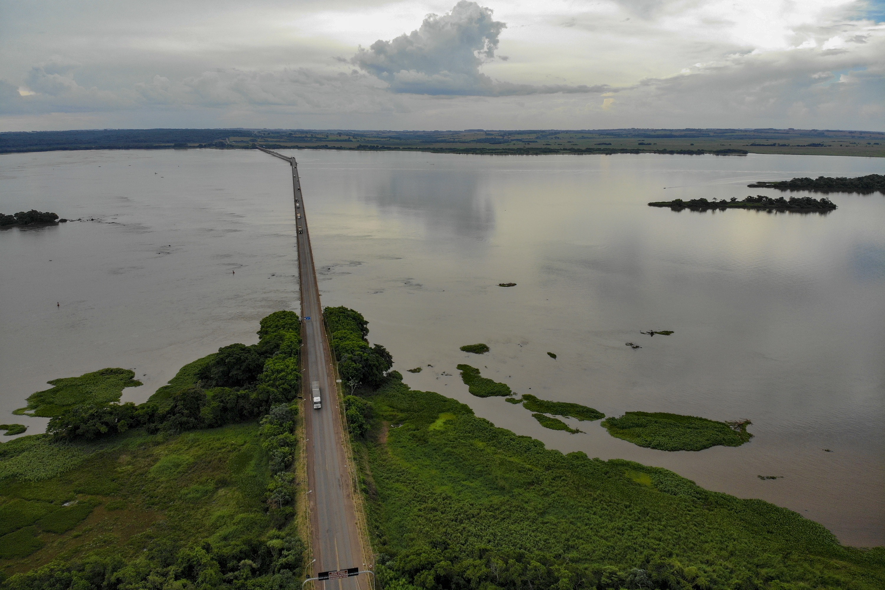 Ponte Ayrton Sena em Guaíra no Paraná