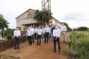 Grupo técnico visitando antiga estação