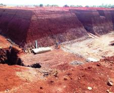 Obras nos silos da Cotriguaçu em Cascavel