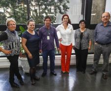 Equipe de voluntários do proejto "Educar para Reciclar". Esq. p/ dir: Enedir, Élide, Luiz Carlos, Beatriz, Nivea e Antonio Carlos. Curitiba, 13/08/2015. Foto: Pedro Ribas/ANPr