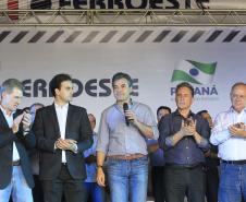 O Governador Beto Richa entrega em Cascavel, oeste do Paraná,  cinco novas locomotivas e 400 vagões que a Ferroeste comprou em 2015 e que reforçarão o escoamento da atual safra de verão