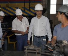 Secretario de Infra estrutura e logística, Jose Richa Filho visita o patio de manutenção da FERROESTE em Guarapuava. Durante a visita conheceu toda a estrutura de manutenção das locomotivas e vagões da empresa. Foto Jorge Woll-SEIL/DER