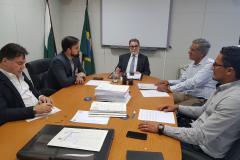 Paraná recebe propostas para estudos sobre a nova ferrovia