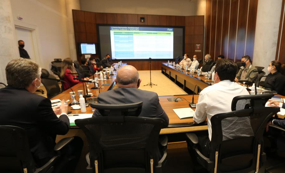 Paraná e Mato Grosso do Sul alinham detalhes da Nova Ferroeste