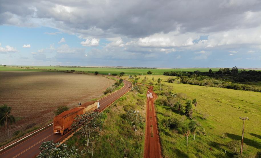 Vista áerea da linha ferroviária
