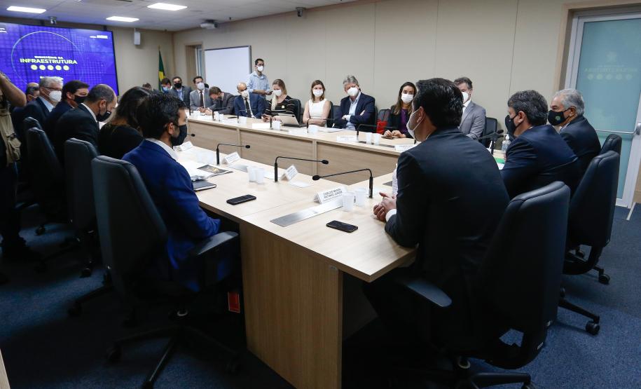 Sala de reunião do Minfra