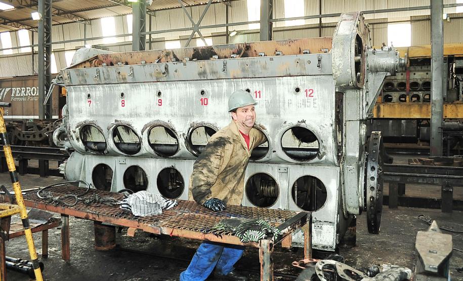 Ferroeste convoca primeiros aprovados em concurso público Ferroeste convoca primeiros aprovados em concurso público