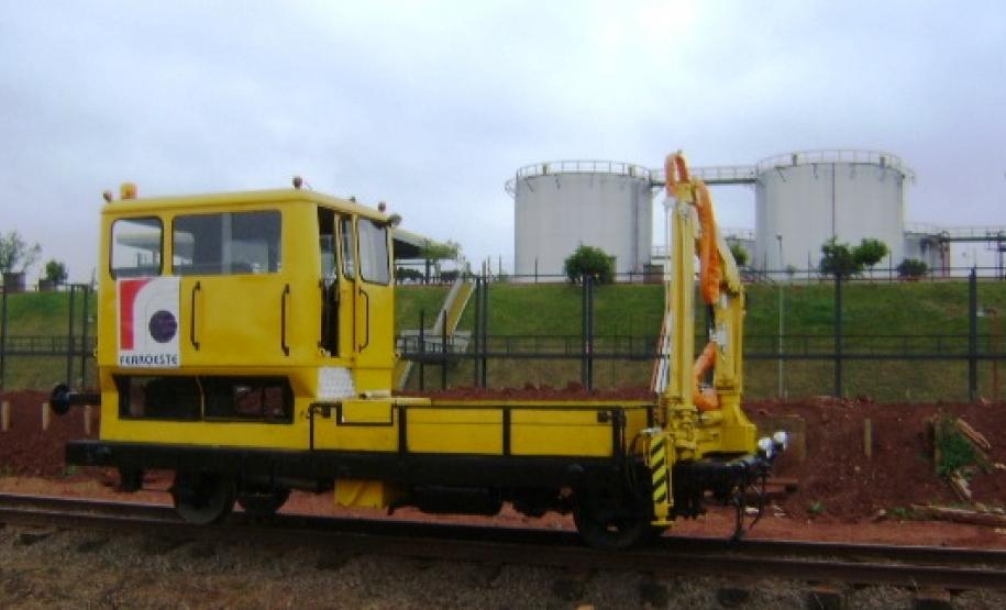 Veículo caminhão de linha