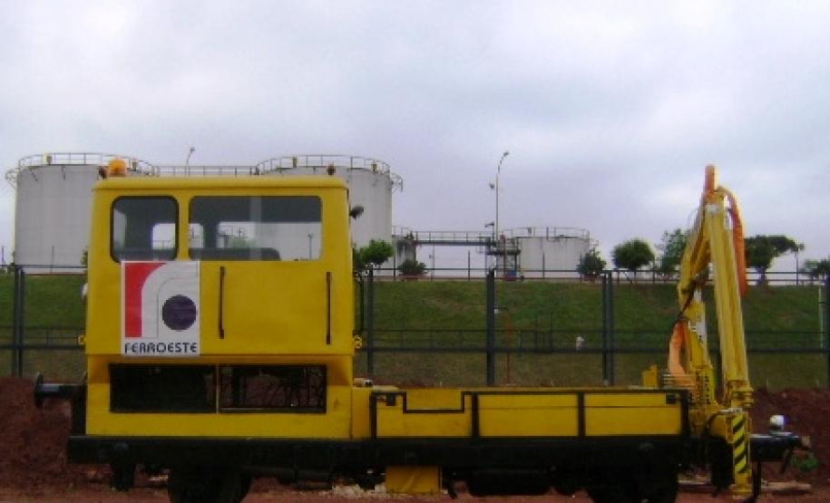 Veículo caminhão de linha 3