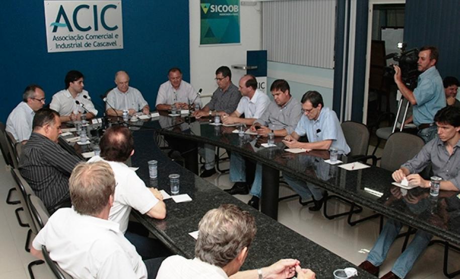 Ferroeste participa de reunião na ACIC