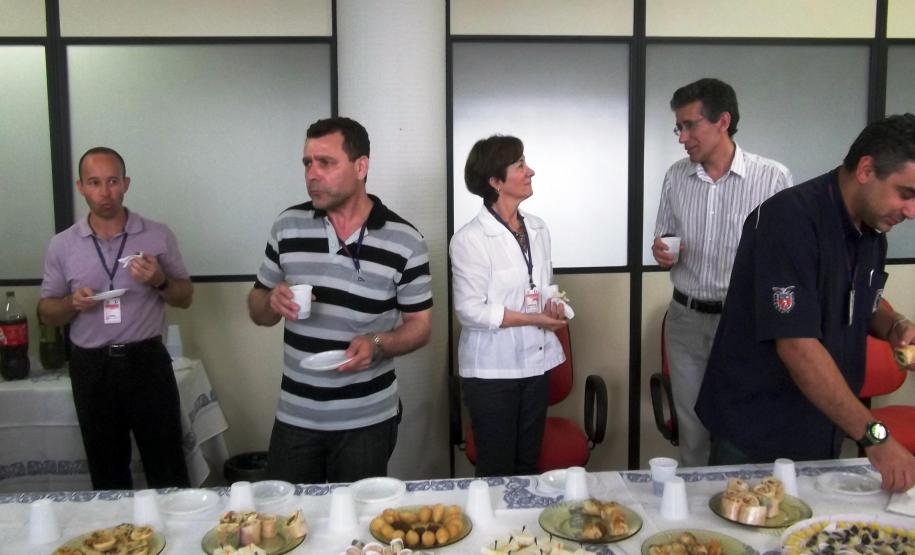 Equipe de Curitiba durante festividade de Natal