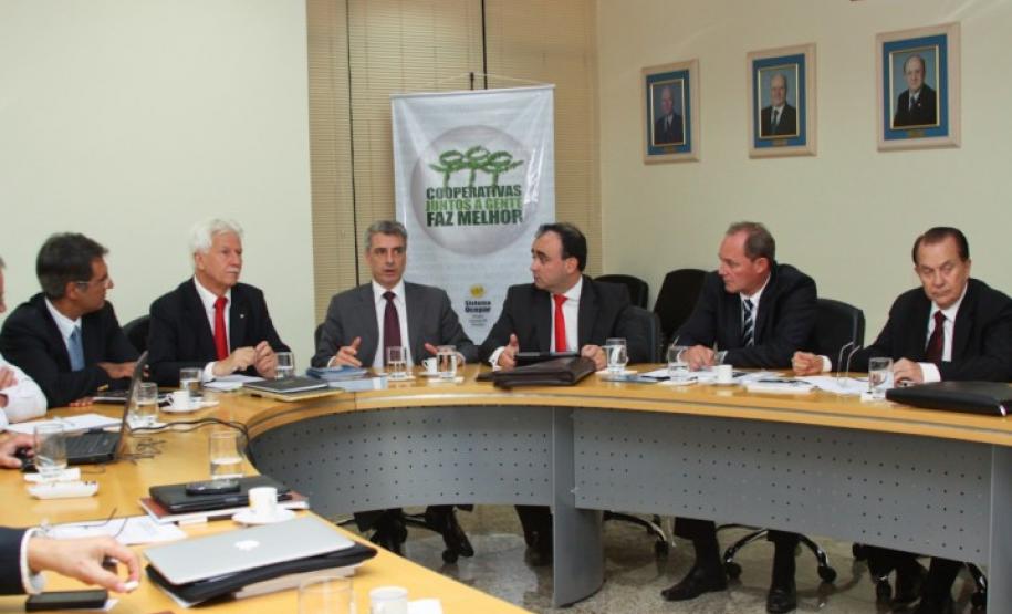 Secretário de infraestrutura participou da reunião da Ocepar