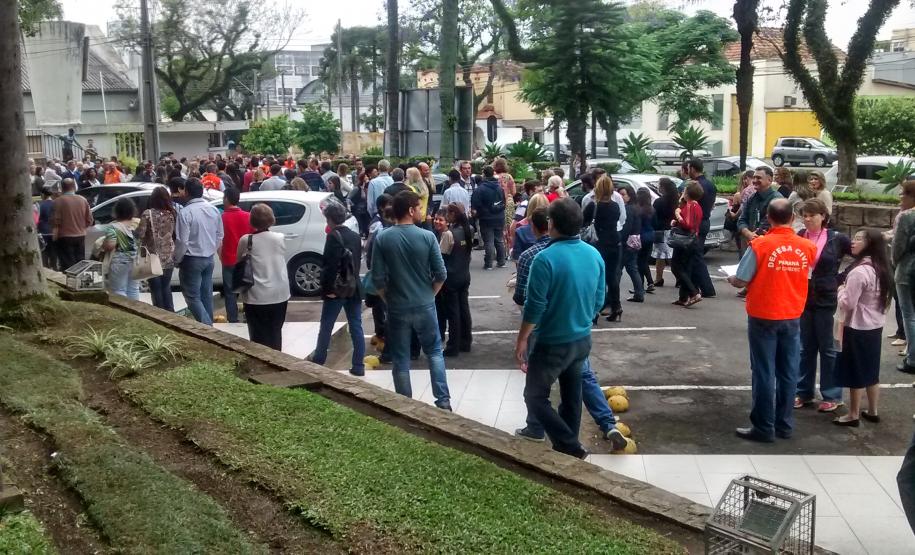 Funcionários da Ferroeste participa de simulação de incêndio em Curitiba