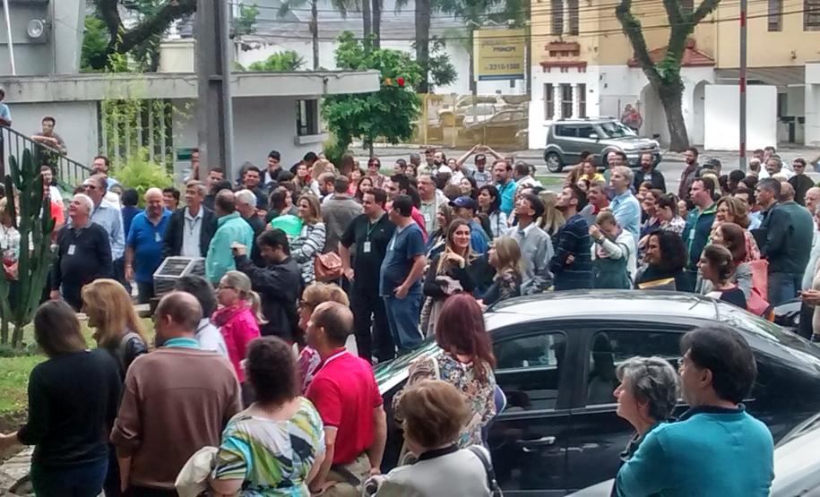 Funcionários da Ferroeste participa de simulação de incêndio em Curitiba