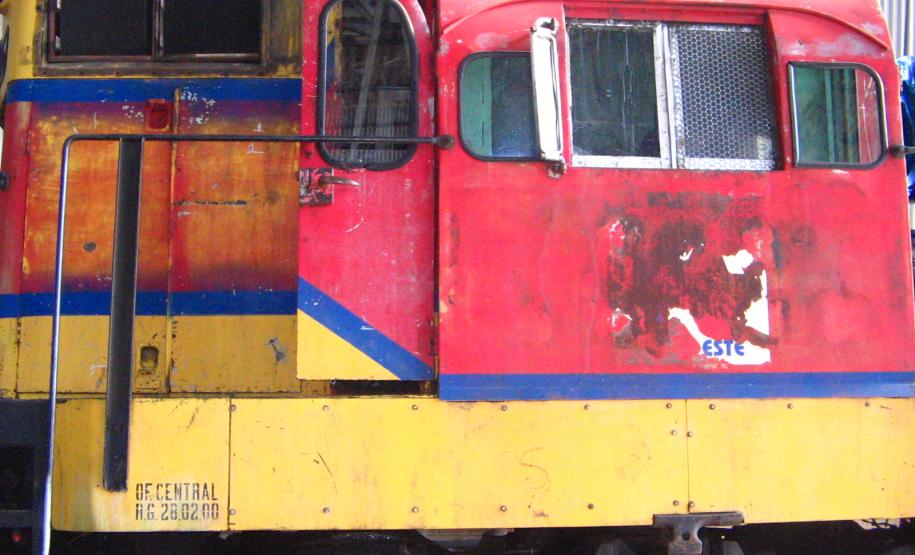 Ferroeste recupera mais uma locomotiva