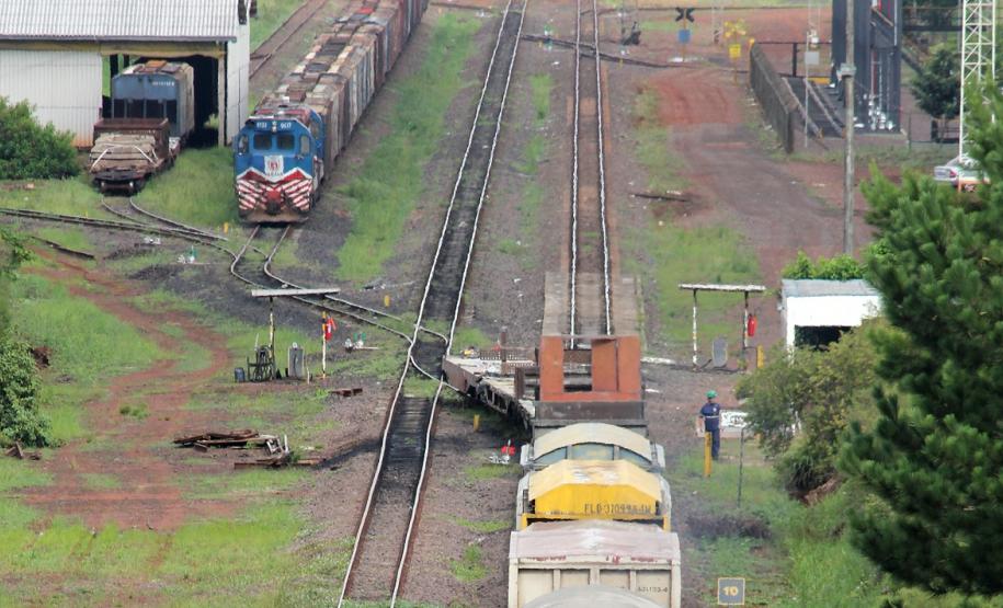 Fórum Futuro 10 diz que ferrovia é preferencial para o Paraná Fórum Futuro 10 diz que ferrovia é preferencial para o Paraná
