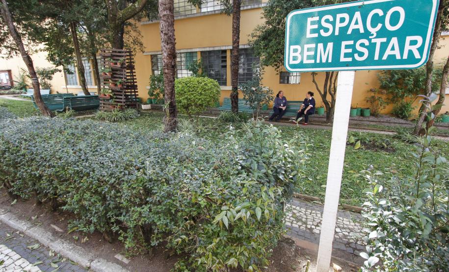 Ações do proejto "Educar para Reciclar" implantadas na Secretaria de Infraestrutura e Logística e no DER. Na foto, o espaço bem estar. Curitiba, 13/08/2015. Foto: Pedro Ribas/ANPr