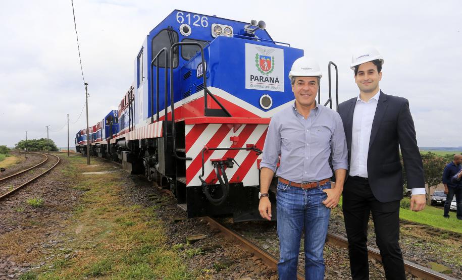 O Governador Beto Richa entrega em Cascavel, oeste do Paraná,  cinco novas locomotivas e 400 vagões que a Ferroeste comprou em 2015 e que reforçarão o escoamento da atual safra de verão
