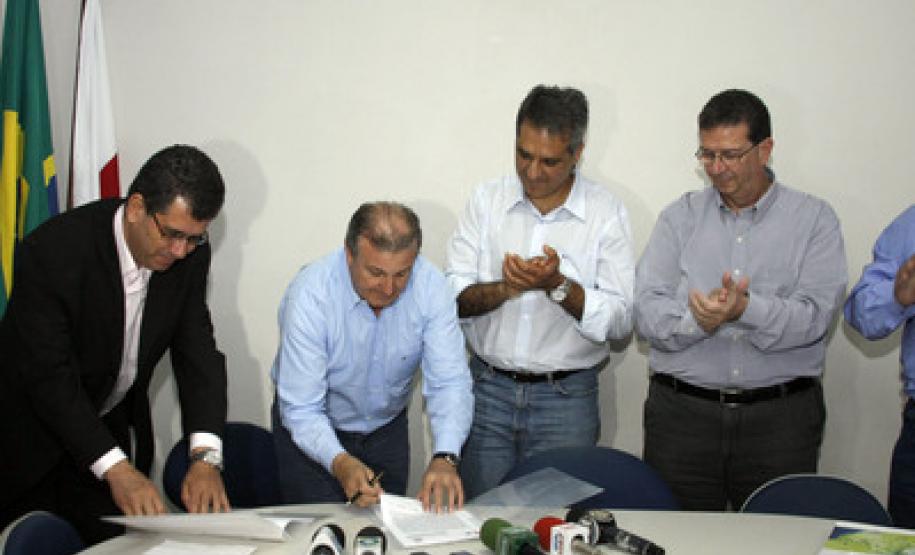 Cotriguaçu vai construir centro logístico em terminal da Ferroeste Cotriguaçu vai construir centro logístico em terminal da Ferroeste