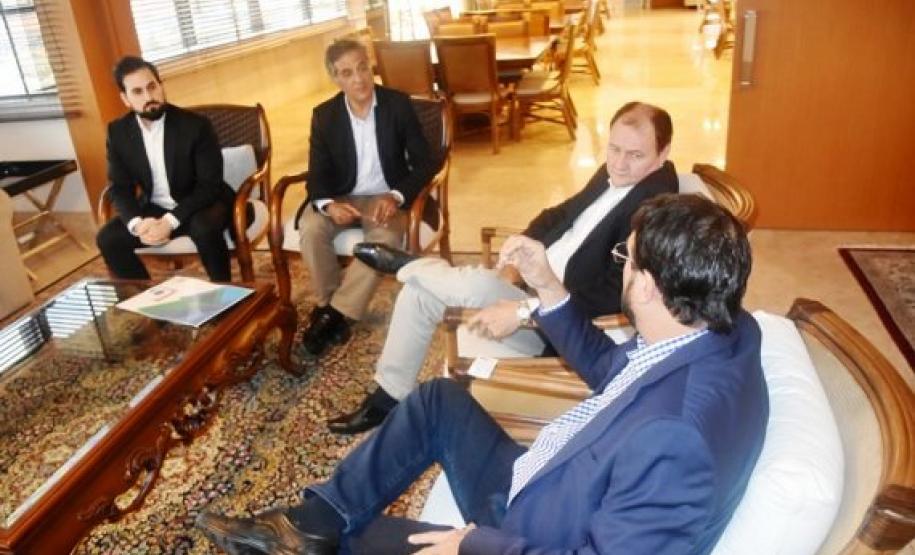 MS e PR vão somar esforços para concretizar ferrovia entre Paranaguá e Dourados Foto da visita do secretário da Seil e do presidente da Ferroeste à Fiems