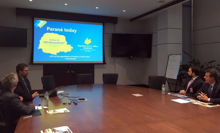 Apresentação da Ferroeste na Bombardier. Governador Beto Richa visita a fábrica da Bombardier, em Montreal, Canadá, e discutiu parcerias com executivos da empresa