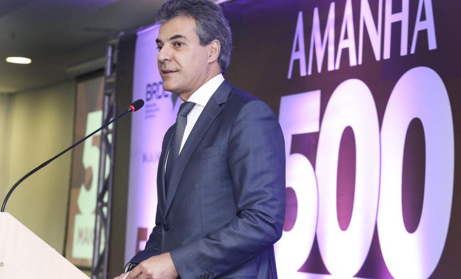 Secretária da Família e Desenvolvimento Social, Fernanda Richa, e o governador Beto Richa, participam da Premiação dos "500 maiores do Sul"Foto: Rogério Machado/SECS