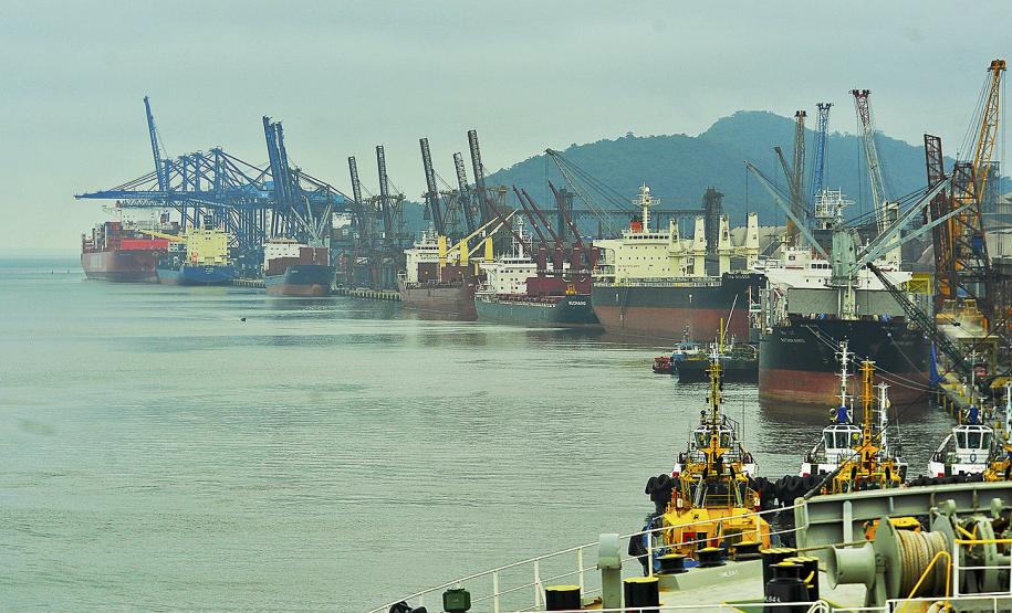 Ferroeste participa da feira Intermodal 2018 com Portos do Paraná Ferroeste participa da feira Intermodal 2018 com Portos do Paraná