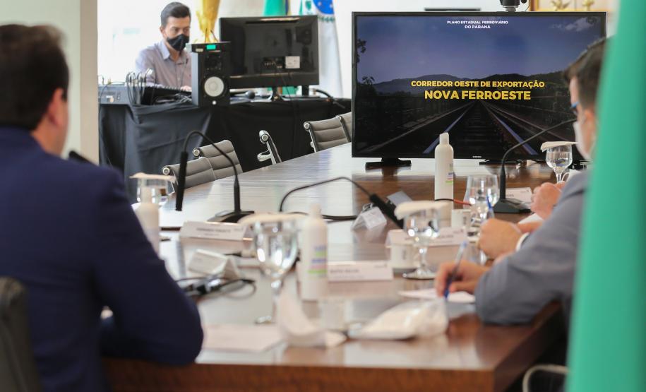 Governador apresenta Corredor Oeste de Exportação à bancada federal