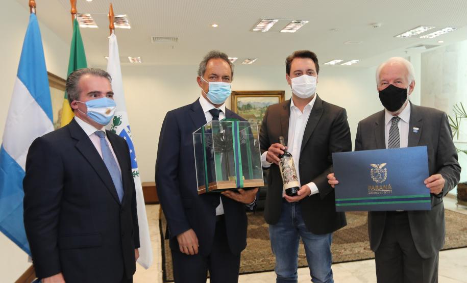 Corredor bioceânico é tema de encontro com embaixador da Argentina Corredor bioceânico é tema de encontro com embaixador da Argentina