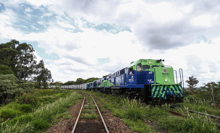 Movimentação de cargas pela Ferroeste cresce 34%, com novo recorde
