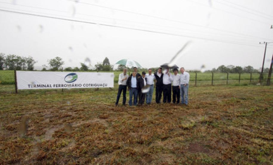 Coletiva Secretario de Infra Estrutura e Logistica, Jose Richa Filho fala durante coletiva em Cascavel e visita area da COTRIGUAÇU. Foto Jorge Woll. SEIL/DER.