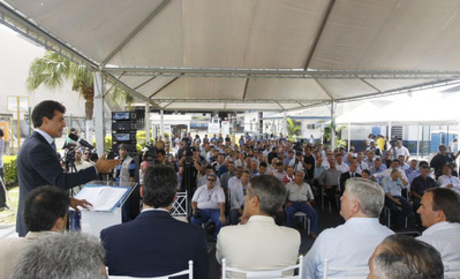 Richa inaugura novas instalações da Cotriguaçu em Paranaguá Richa inaugura novas instalações da Cotriguaçu em Paranaguá