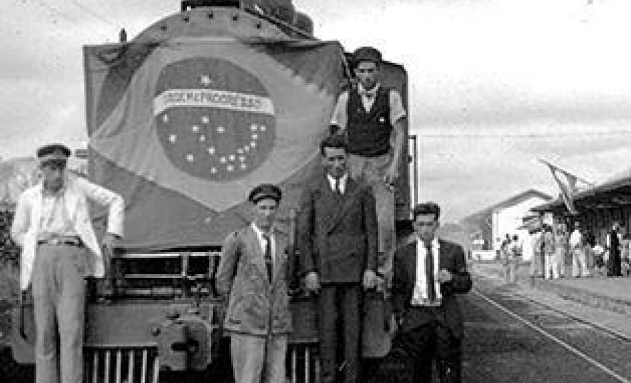 Exposição retrata a história dos trabalhadores ferroviários Exposição retrata a história dos trabalhadores ferroviários