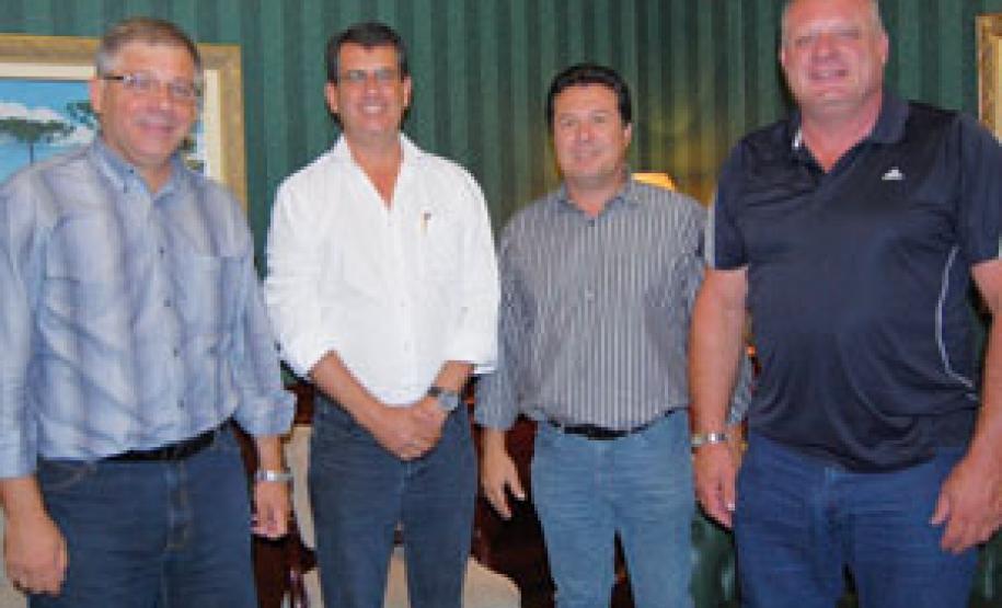 Presidente da Ferroeste visita Campo Mourão
